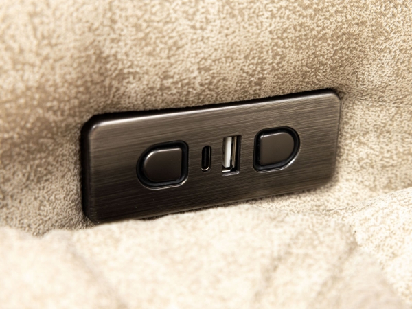 Picture of Dexter Power 6 Piece Sectional